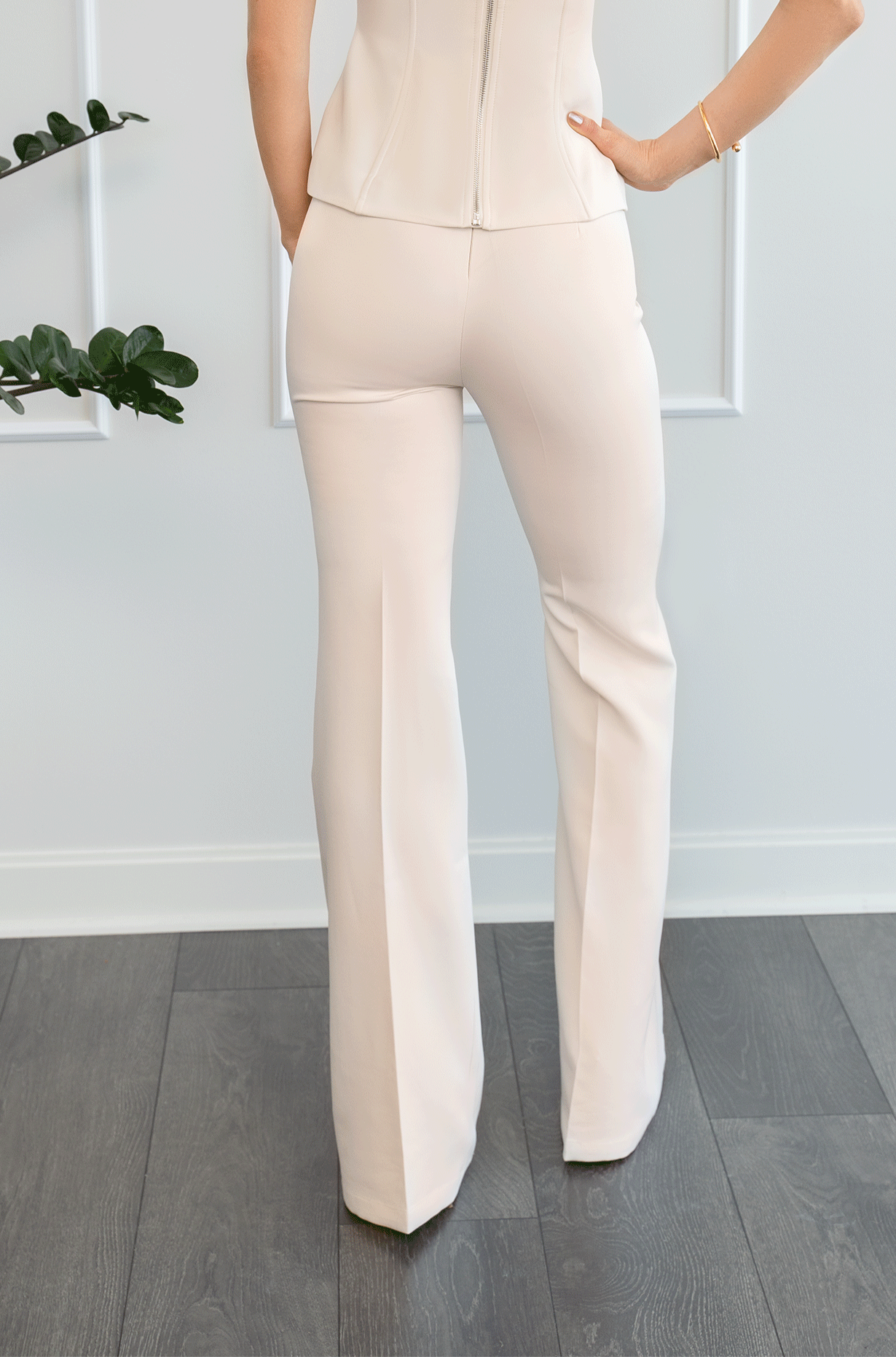 Tiffany Pants in Ivory - Emerald The Label